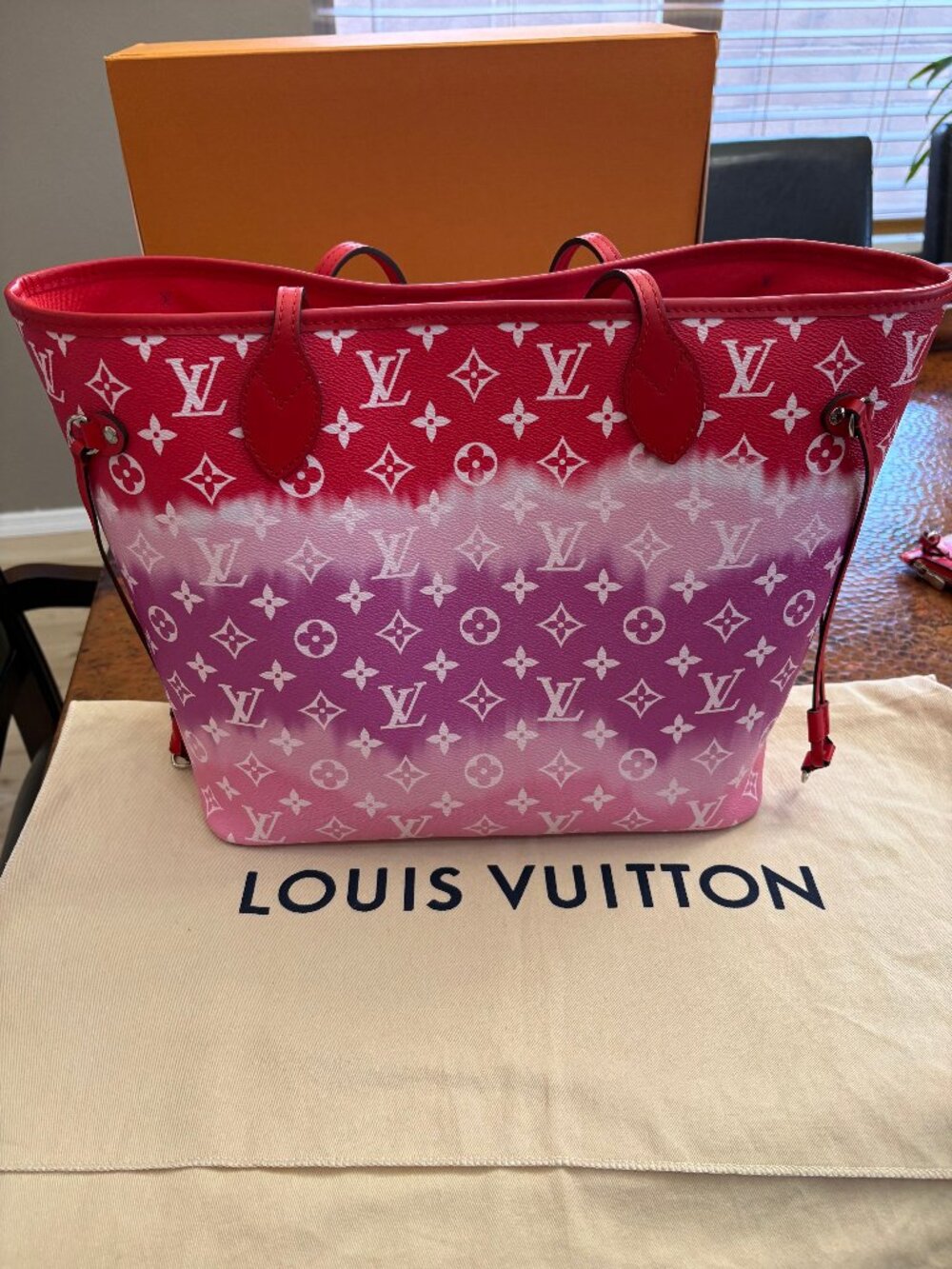 NEW Louis Vuitton Escale Neverful MM - Picture 2 of 8